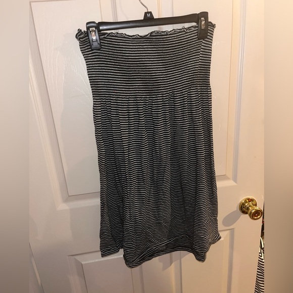 🌻 Old Navy - Juniors Medium -Strapless Summer Dress - Picture 2 of 3